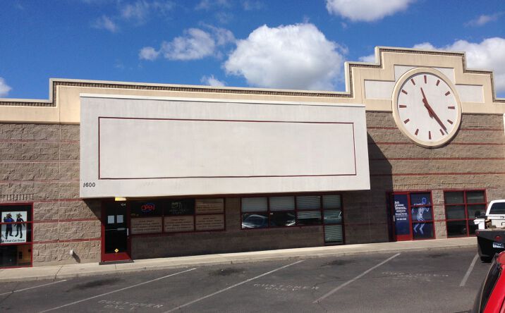 Pictures of Retail property located at 1600 Delta Waters Road, Medford, OR 97504 for lease - image #1