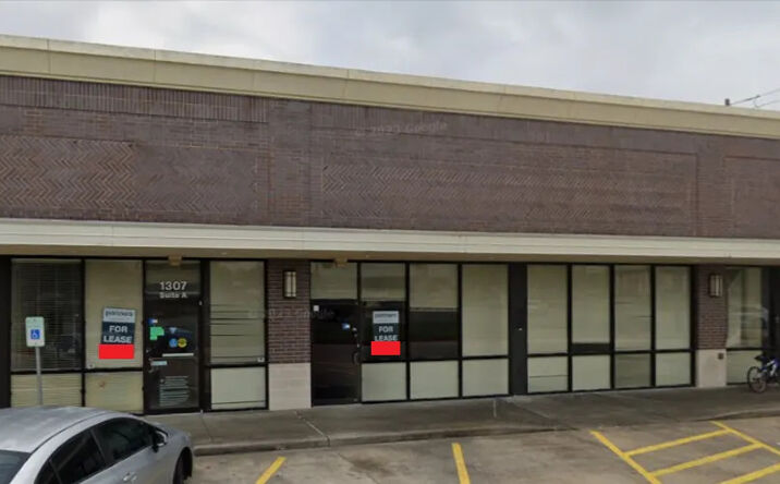 Pictures of Office property located at 1307 W Fairmont Parkway, La Porte, TX 77571-6158 for lease - image #1