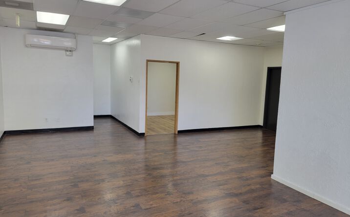 Pictures of Retail, Office property located at 1210 Hawthorne Avenue NE, Salem, OR 97301 for lease - image #1