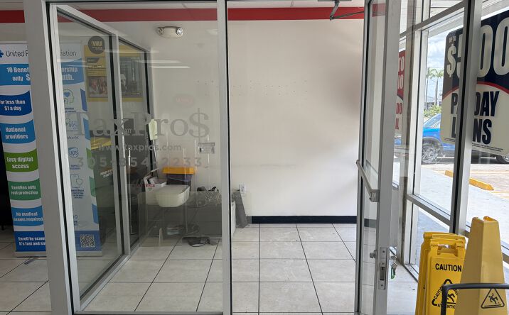 Pictures of Retail, Office property located at 338 N Krome Ave, Homestead, FL 33030 for lease - image #1