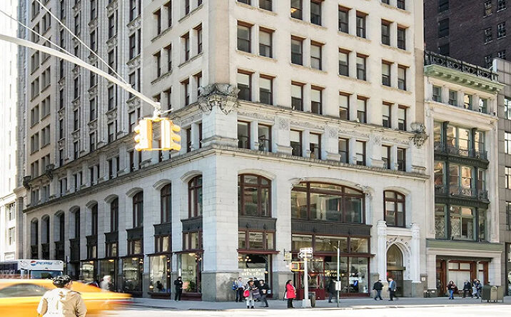 Pictures of Retail property located at 220 5th Avenue, New York City, NY 10001 for lease - image #1