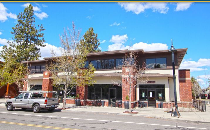 Pictures of Retail property located at 20 Taft Hwy, Dry Ridge, KY 41035 for lease - image #1
