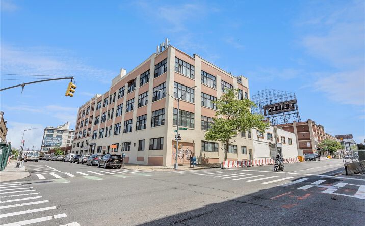 Pictures of Industrial property located at 33-01 Queens Boulevard Street, Long Island City, NY 11101 for lease - image #1