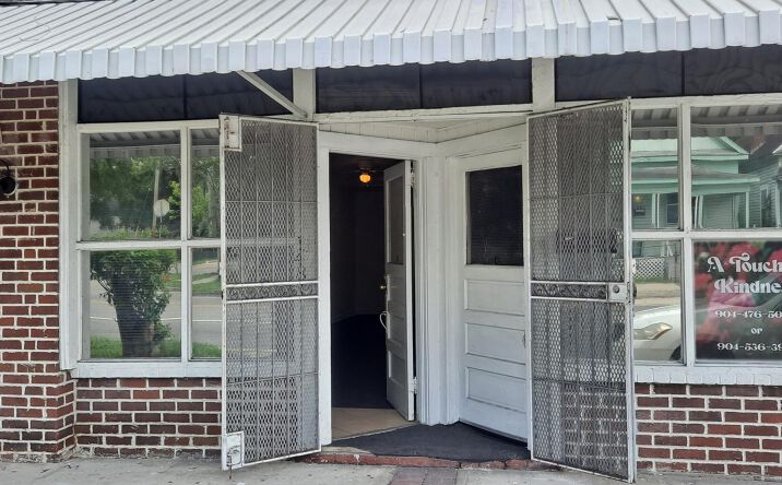 Pictures of Office property located at 1481 N MYRTLE Avenue B, Jacksonville, FL 32209 for lease - image #1