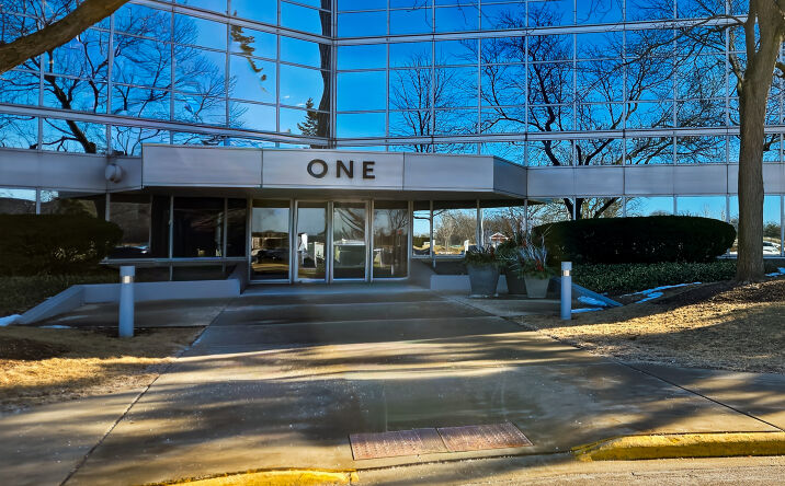 Pictures of Office property located at One Westbrook Corporate Center Suite 300, Westchester, IL 60154 for lease - image #1