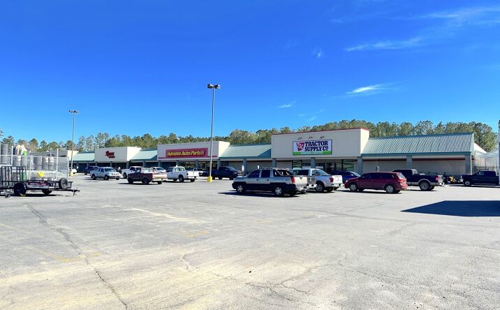 Pictures of Retail property located at 1129 West Ogeechee Street, Sylvania, GA 30467 for lease - image #1