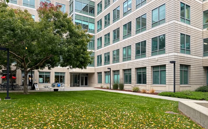 Pictures of Office property located at 6200 Stoneridge Mall Rd, Pleasanton, CA 94588 for lease - image #1