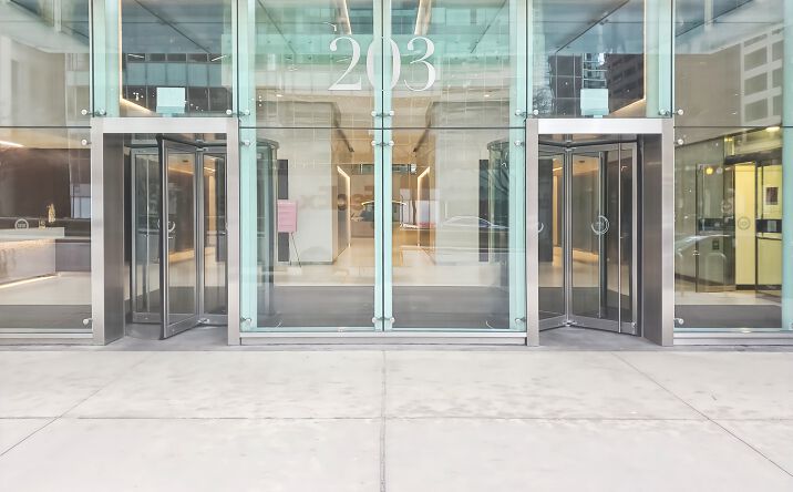 Pictures of Office property located at 203 N LaSalle St, Chicago, IL 60601 for lease - image #1