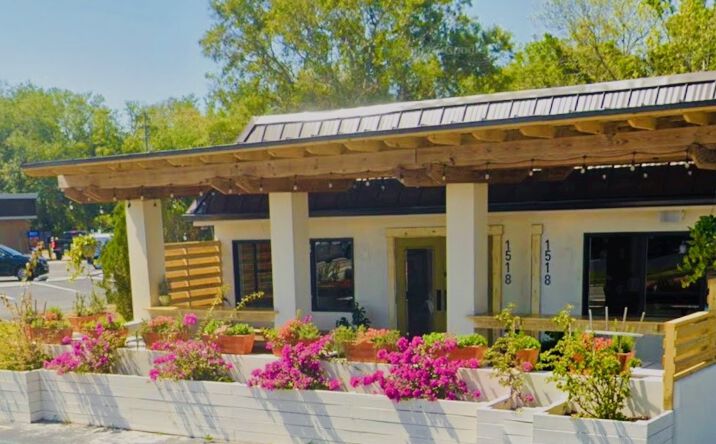 Pictures of Retail, Restaurant property located at 1518 South Dixie Freeway, New Smyrna Beach, FL 32168 for lease - image #1