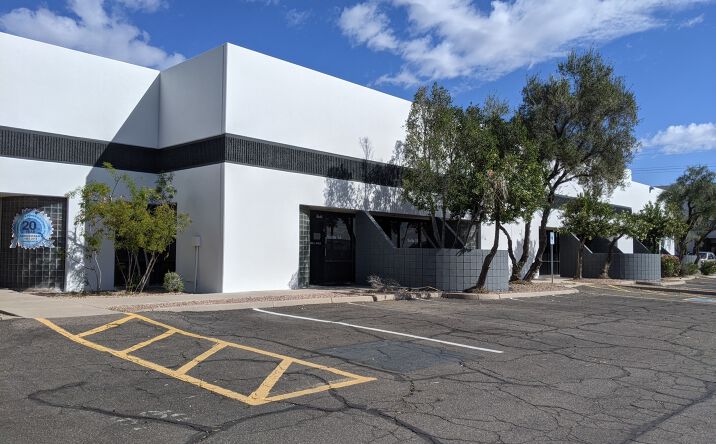 Pictures of Industrial property located at 5861, 5865, 5869 S Kyrene Blvd, Tempe, AZ 85283 for lease - image #1