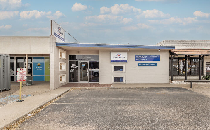 Pictures of Office property located at 2221 34th St, Lubbock, TX 79411 for lease - image #1