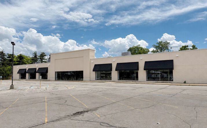 Pictures of Retail property located at 4485 Monroe Street, Toledo, OH 43613 for lease - image #1