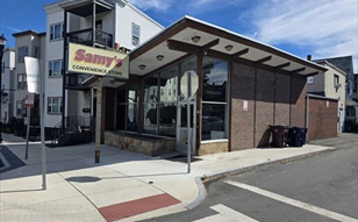 Pictures of Retail property located at 399 Ferry St, Everett, MA 02149-5617 for lease - image #1