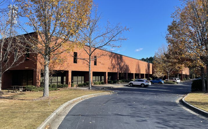 Pictures of Industrial property located at 685 Dividend Drive, Peachtree City, GA 30269 for lease - image #1