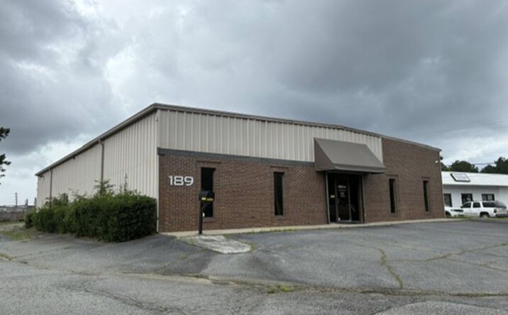 Pictures of Office, Industrial property located at 189 Woodfield Drive, Macon, GA 31210 for lease - image #1