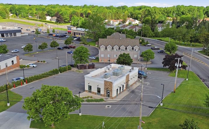 Pictures of Restaurant property located at 3208 CHILI AVE, ROCHESTER, NY 14624-5412 for lease - image #1
