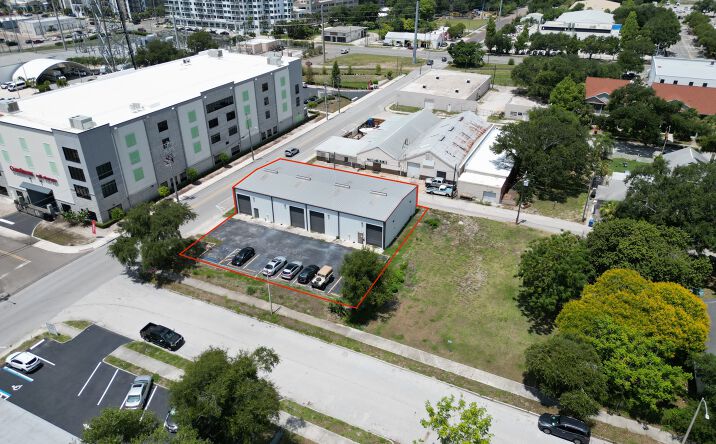 Pictures of Industrial property located at 208 14th Street N., St. Petersburg, FL 33705 for lease - image #1