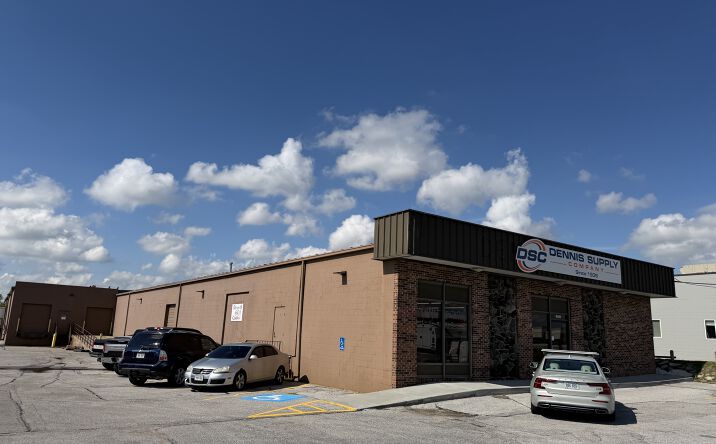 Pictures of Industrial property located at 10821 I Street, Omaha, NE 68137 for lease - image #1