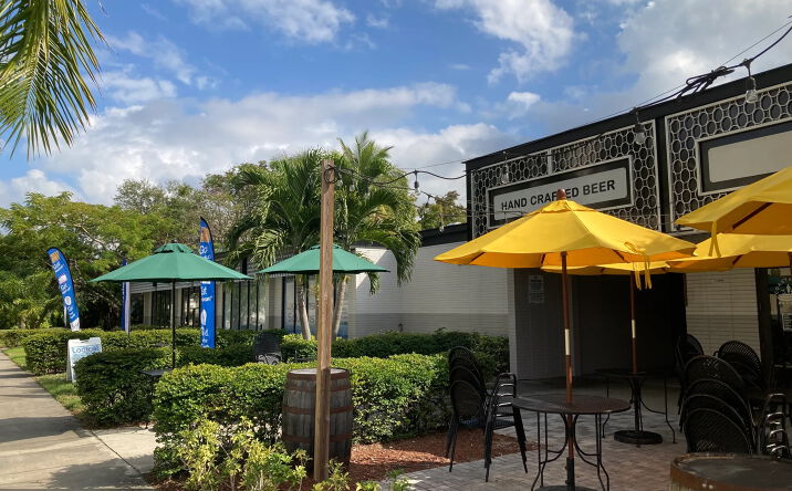 Pictures of Retail, Office property located at 2161 MCGREGOR BLVD, FORT MYERS, FL 33901 for lease - image #1