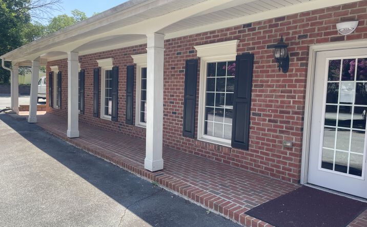 Pictures of Office property located at 409 Alamance Road, Burlington, NC 27215 for lease - image #1