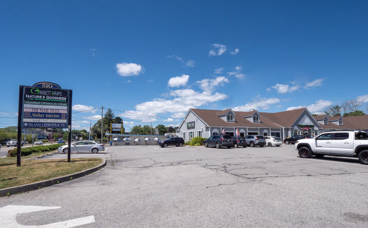 Pictures of Retail, Office property located at 510 E MAIN RD, MIDDLETOWN, RI 02842-5530 for lease - image #1