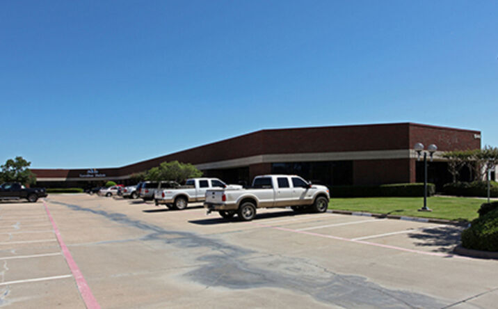 Pictures of Office, Industrial property located at 1544-1548 Valwood Pky, Carrollton, TX 75006-6856 for lease - image #1