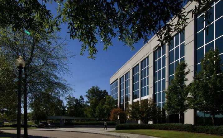 Pictures of Office property located at 1500 Urban Center Dr, Vestavia Hills, AL 35242 for lease - image #1