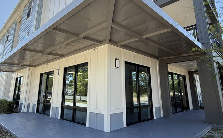 Pictures of Retail, Office property located at 1225 Landon Preserve Circle, Brandon, FL 33511 for lease - image #1