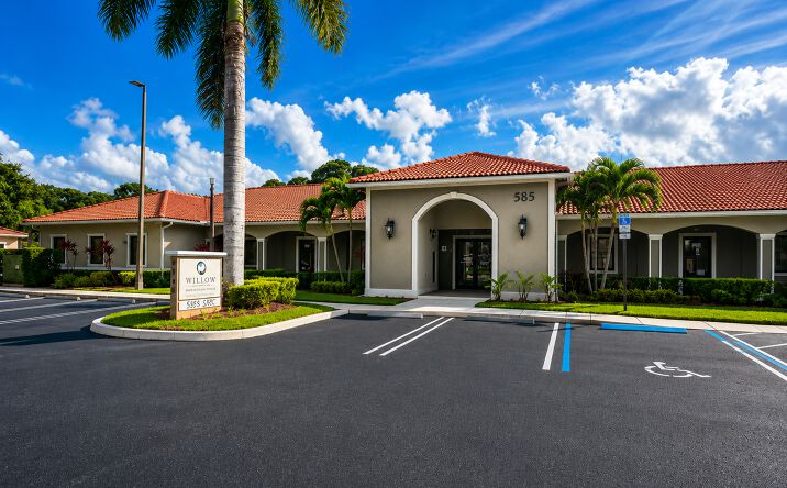 Pictures of Office property located at 585 NW Lake Whitney Place, Port St. Lucie, FL 34986 for lease - image #1