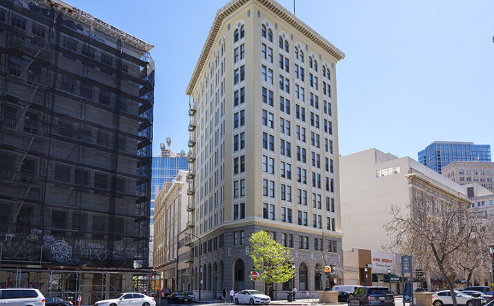 Pictures of Office property located at 350 Frank Ogawa Plaza, Oakland, CA 94612 for lease - image #1
