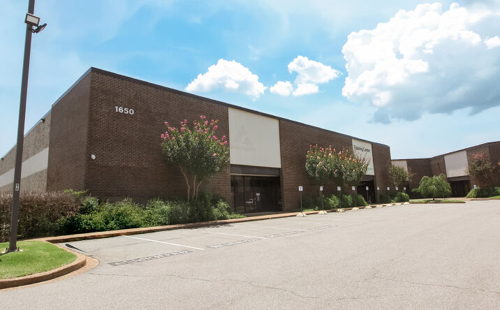 Pictures of Industrial property located at 1650 Shelby Oaks Drive, Memphis, TN 38134 for lease - image #1