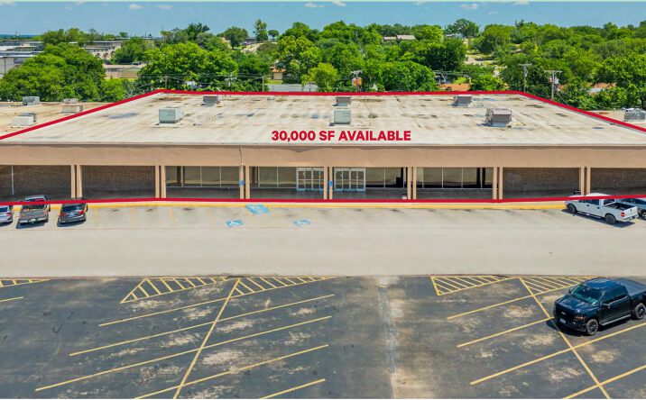 Pictures of Retail, Land, Restaurant property located at 800 S Fort Hood St, Killeen, TX 76541 for lease - image #1