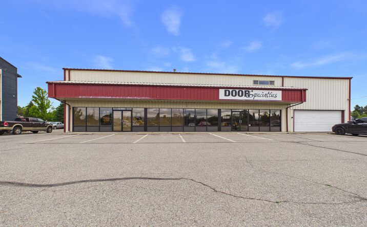 Pictures of Retail, Industrial property located at 7809 E Trent Ave, Spokane Valley, WA 99212 for lease - image #1