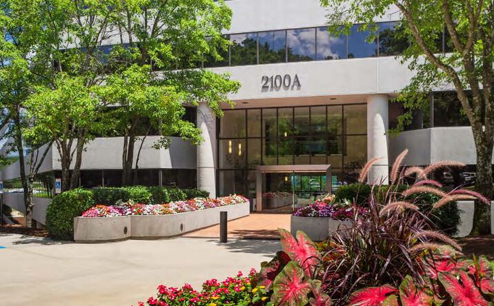 Pictures of Office property located at 2000-2100 Southbridge Parkway, Birmingham, AL 35209 for lease - image #1
