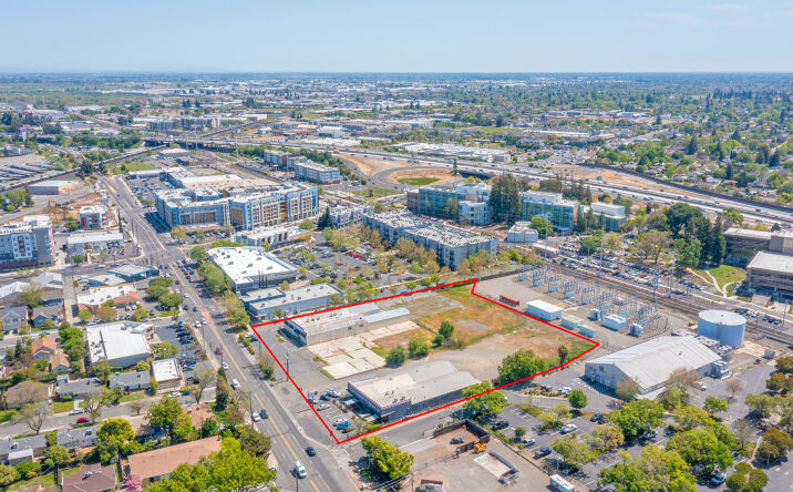 Pictures of Land property located at 6200 Folsom Blvd, Sacramento, CA 95819 for lease - image #1