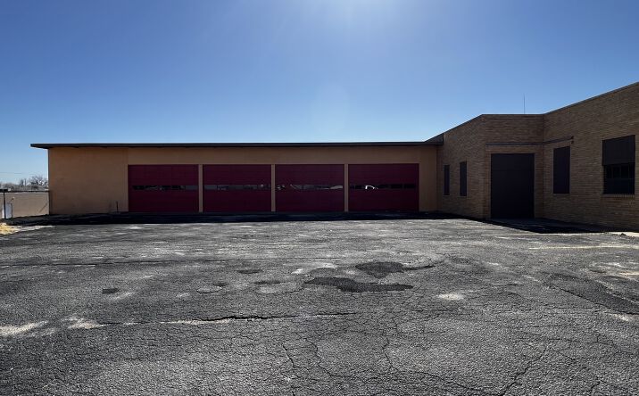 Pictures of Office, Industrial property located at 906 E Broadway St, Sweetwater, TX 79556 for lease - image #1