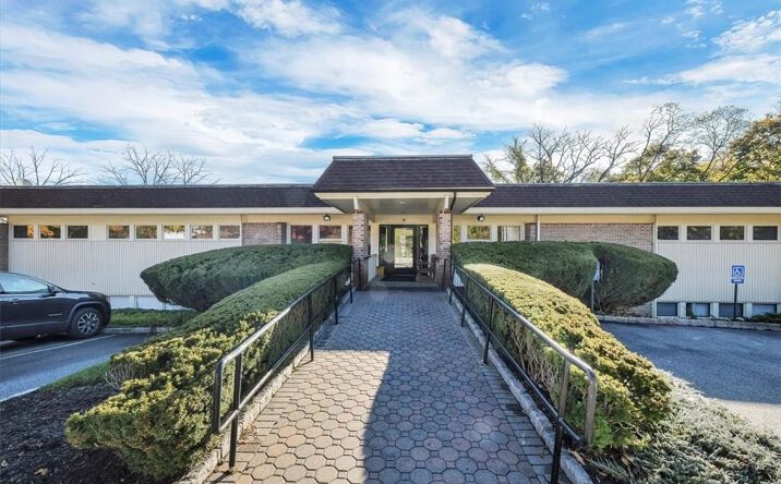 Pictures of Office property located at 1983 Crompond Road 201, Cortlandt Manor, NY 10567 for lease - image #1