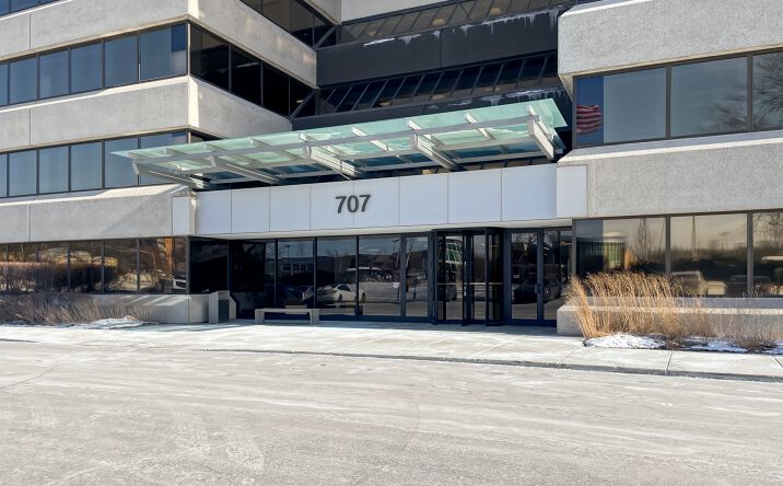 Pictures of Office property located at 707 Skokie Boulevard Suite 600, Northbrook, IL 60062 for lease - image #1
