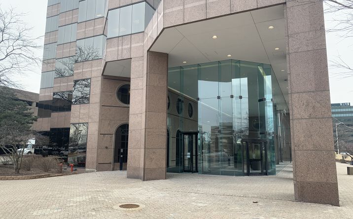 Pictures of Office property located at 18 W 140 Butterfield Rd, Suite 1500, Oakbrook Terrace, IL 60181 for lease - image #1