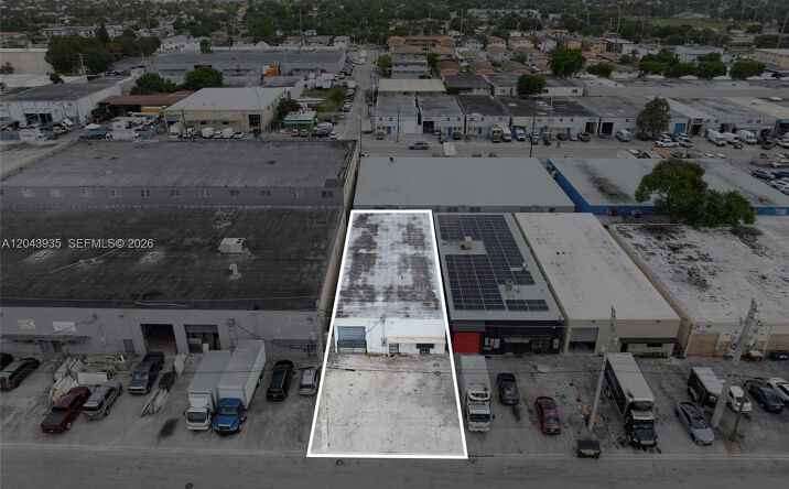 Pictures of Industrial property located at 693 W 26th St, Hialeah, FL 33010 for lease - image #1