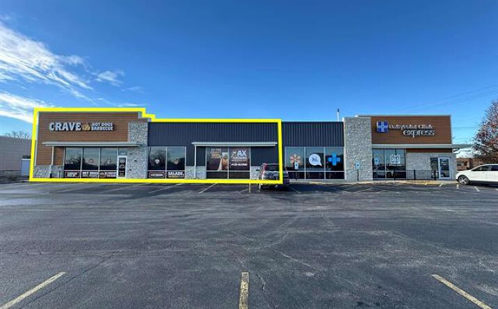 Pictures of Retail property located at 1411 KIMBERLY Road, Bettendorf, IA 52722 for lease - image #1
