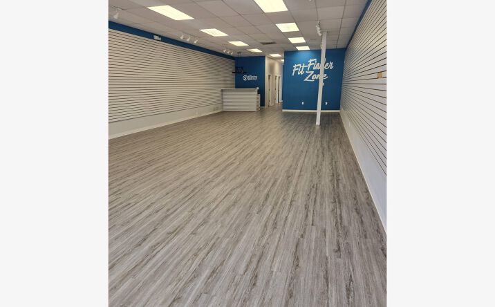 Pictures of Retail property located at 418 Route 291, Lee's Summit, MO 64063 for lease - image #1