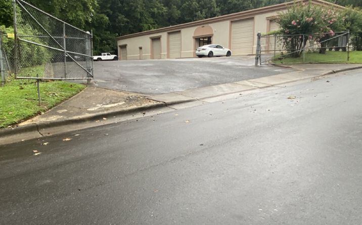 Pictures of Retail, Industrial property located at 2030 Boyer Street, Charlotte, NC 28208 for lease - image #1