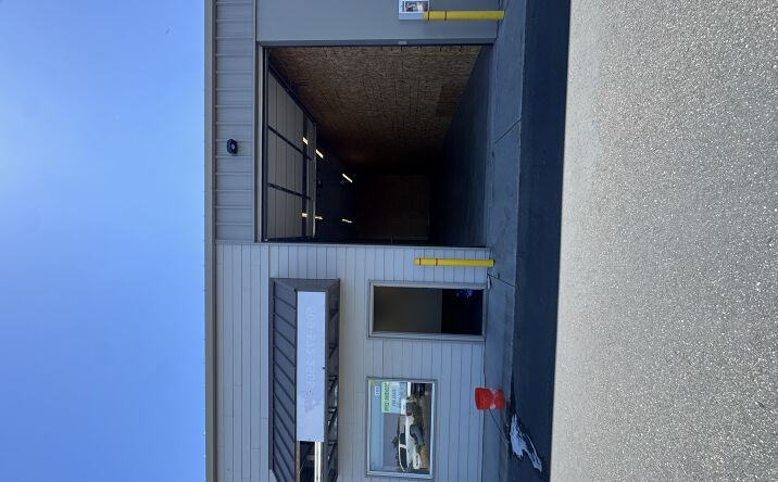 Pictures of Retail, Industrial, Office property located at 6159 West Deschutes Avenue, Kennewick, WA 99336 for lease - image #1