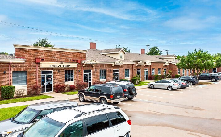 Pictures of Retail, Office property located at 4500 Hillcrest Road, Frisco, TX 75035 for lease - image #1