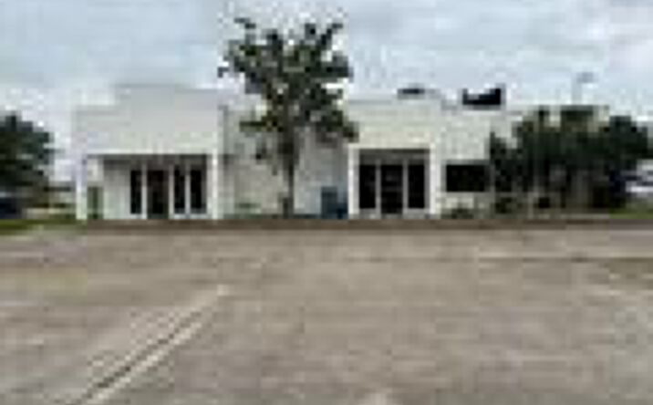 Pictures of Office property located at 1528 E PRIEN LAKE RD, LAKE CHARLES, LA 70601-8978 for lease - image #1