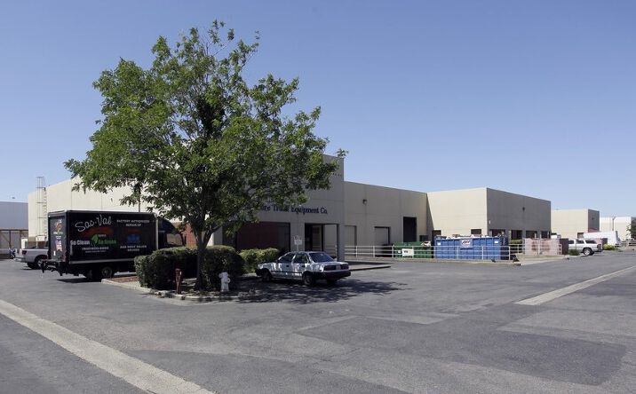 Pictures of Office, Industrial property located at 2511 Del Monte Street, West Sacramento, CA 95691 for lease - image #1