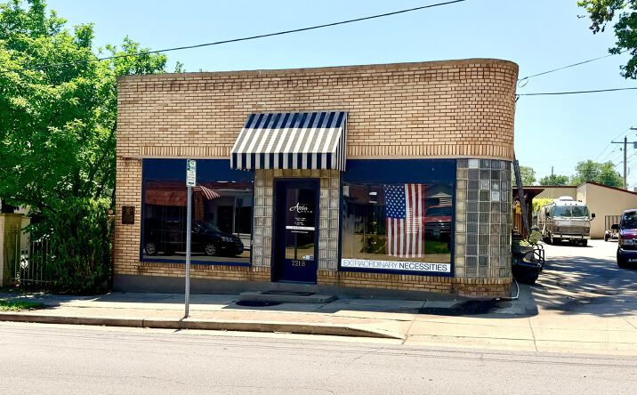 Pictures of Retail property located at 221 INDEPENDENCE ST, CAPE GIRARDEAU, MO 63703-7491 for lease - image #1