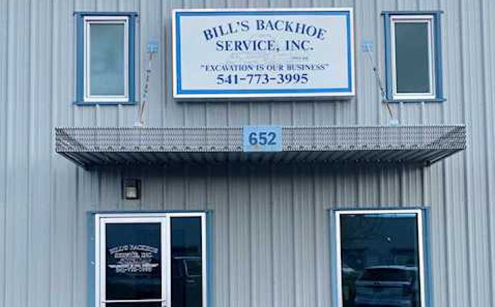 Pictures of Retail, Office, Industrial property located at 652 West Dutton Road, Eagle Point, OR 97524 for lease - image #1