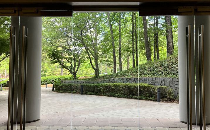 Pictures of Office property located at 22 Inverness Center Pkwy, Hoover, AL 35242 for lease - image #1